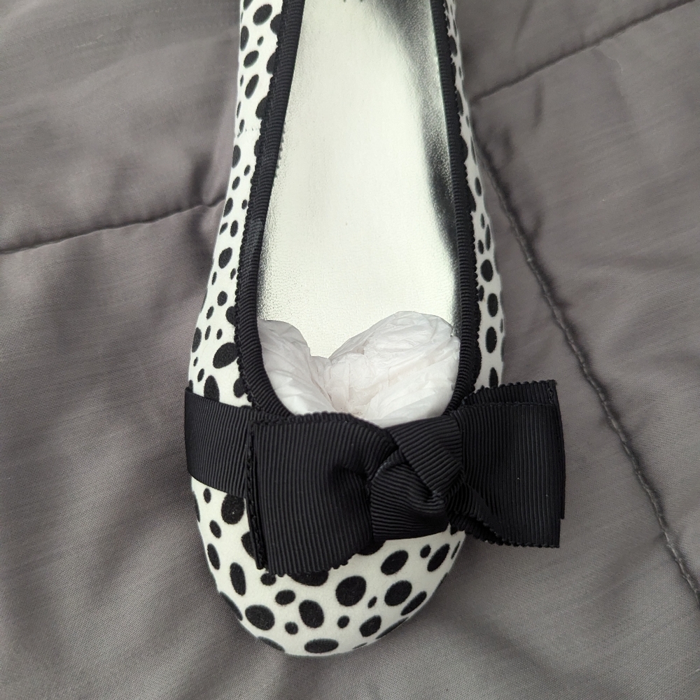 NWT dotted Alfani flats